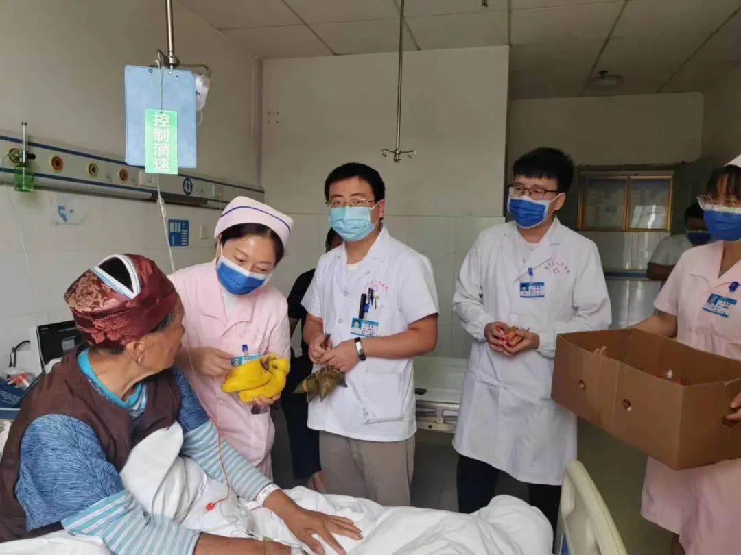 浓情飘香 粽享美好——黄平县人民医院心内科开展"端午爱在病房"主题