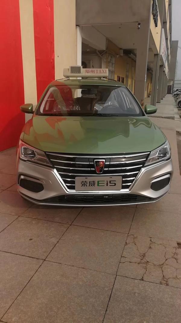 今年年底,郑州1/3出租车将换成新能源车