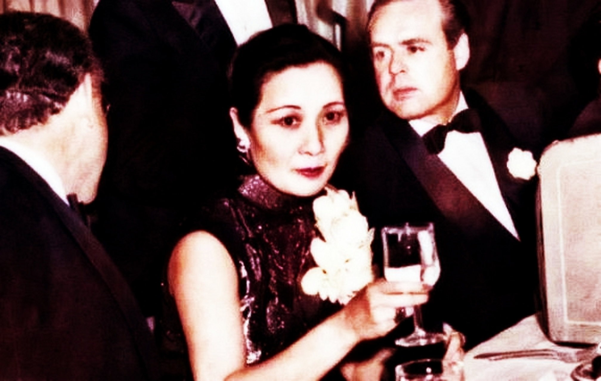 据说她是宋美龄的初恋情人,但她不是我们总统的对手.后任南京市长.