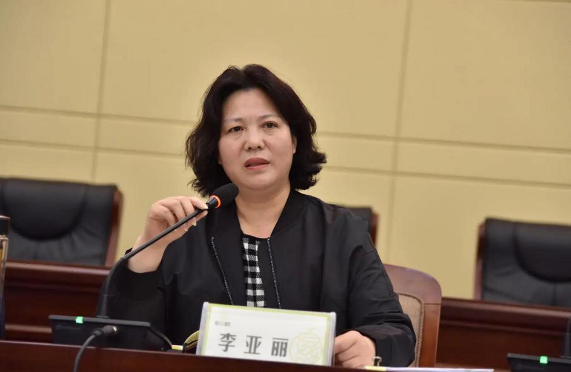 近年来,越来越多的女性干部被曝出腐败问题,这一现象