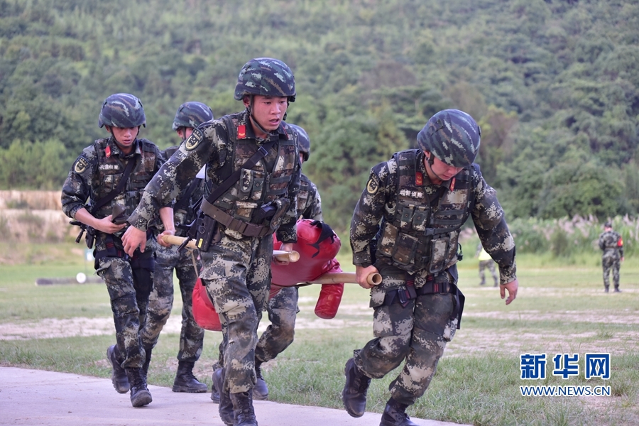 组图丨烈日练兵