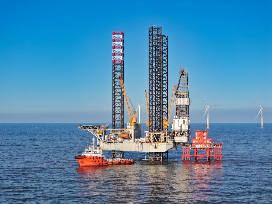 新年新局新气象,海上油田上产忙