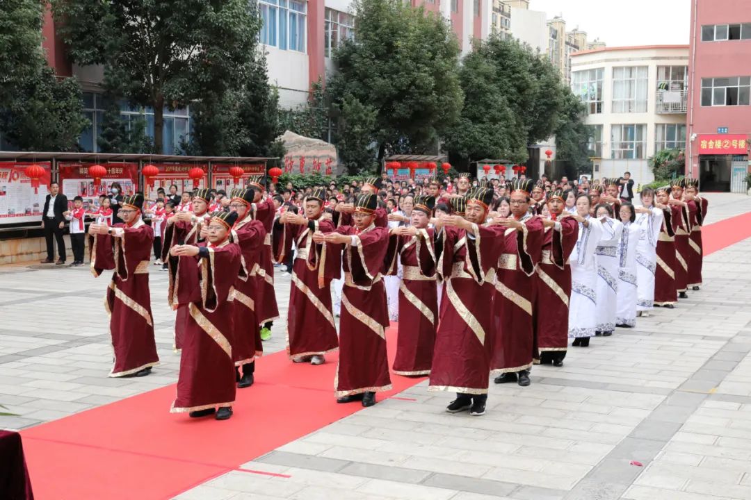 昆明官渡钟英中学