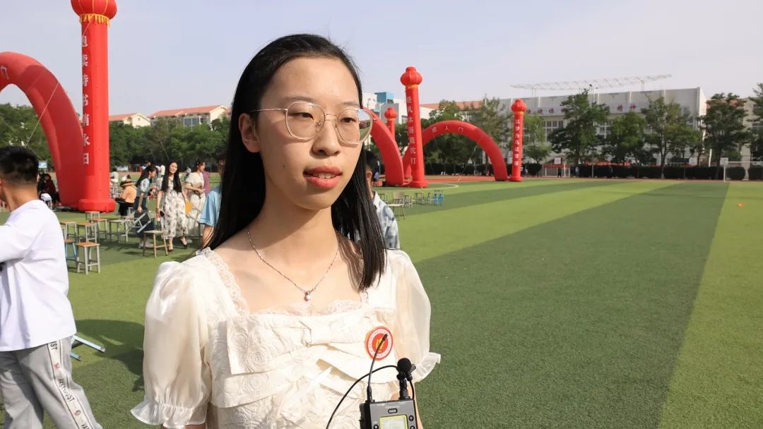 金昌市第一中学举行高三年级成人仪式暨毕业典礼