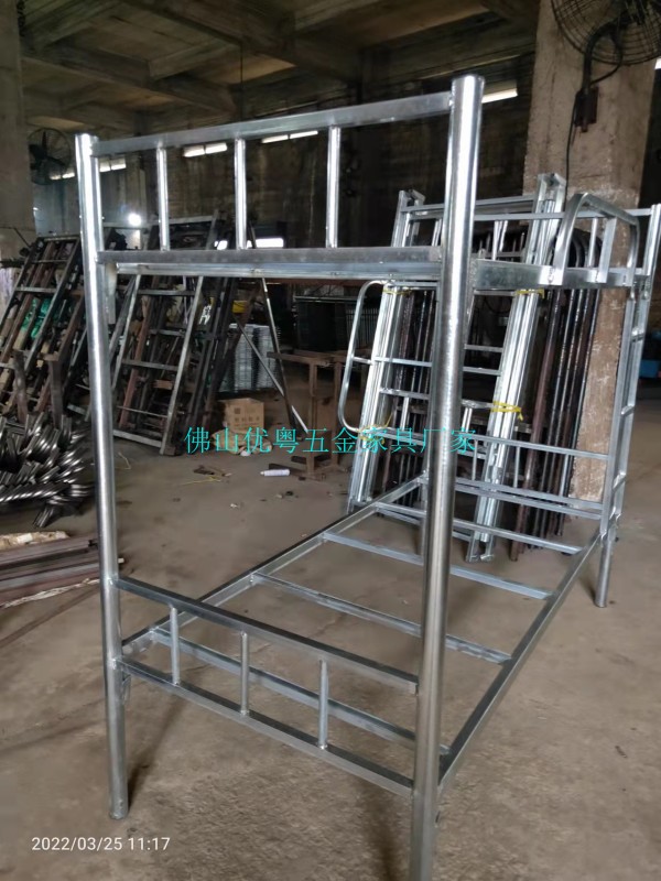 汕头市工地铁板铁架床工地单层铁架床工地休息用铁艺床厂家批发