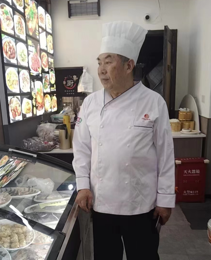 杭州游泳馆边上开了30多年的新天坛酒家,搬迁后重出江湖!