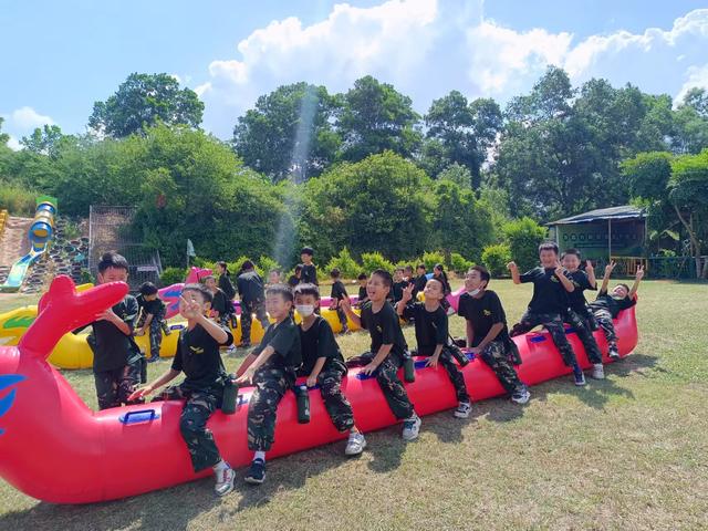 深圳户外夏令营拓展|亲子户外亲近大自然一日拓展活动
