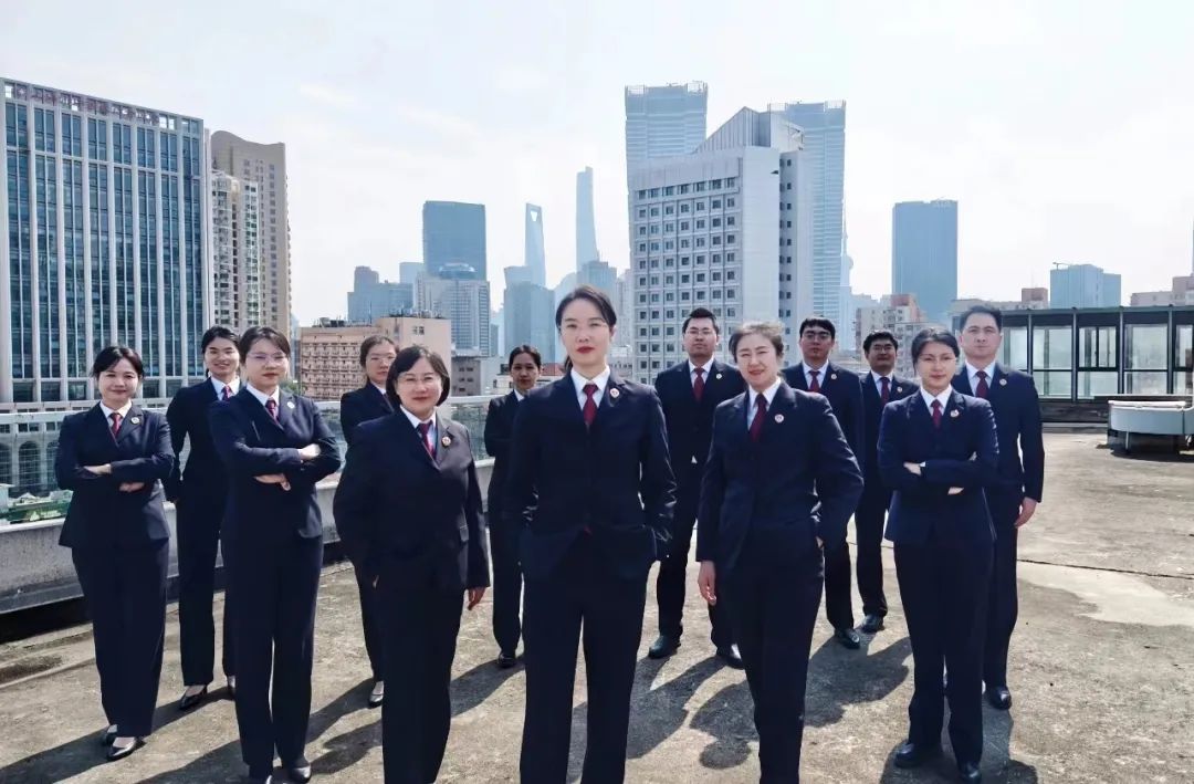 服务队主要负责虹口区行政服务中心无差别综合受理窗口的服务管理工作