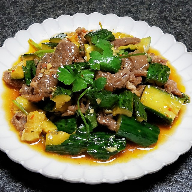 黄瓜拌牛肉