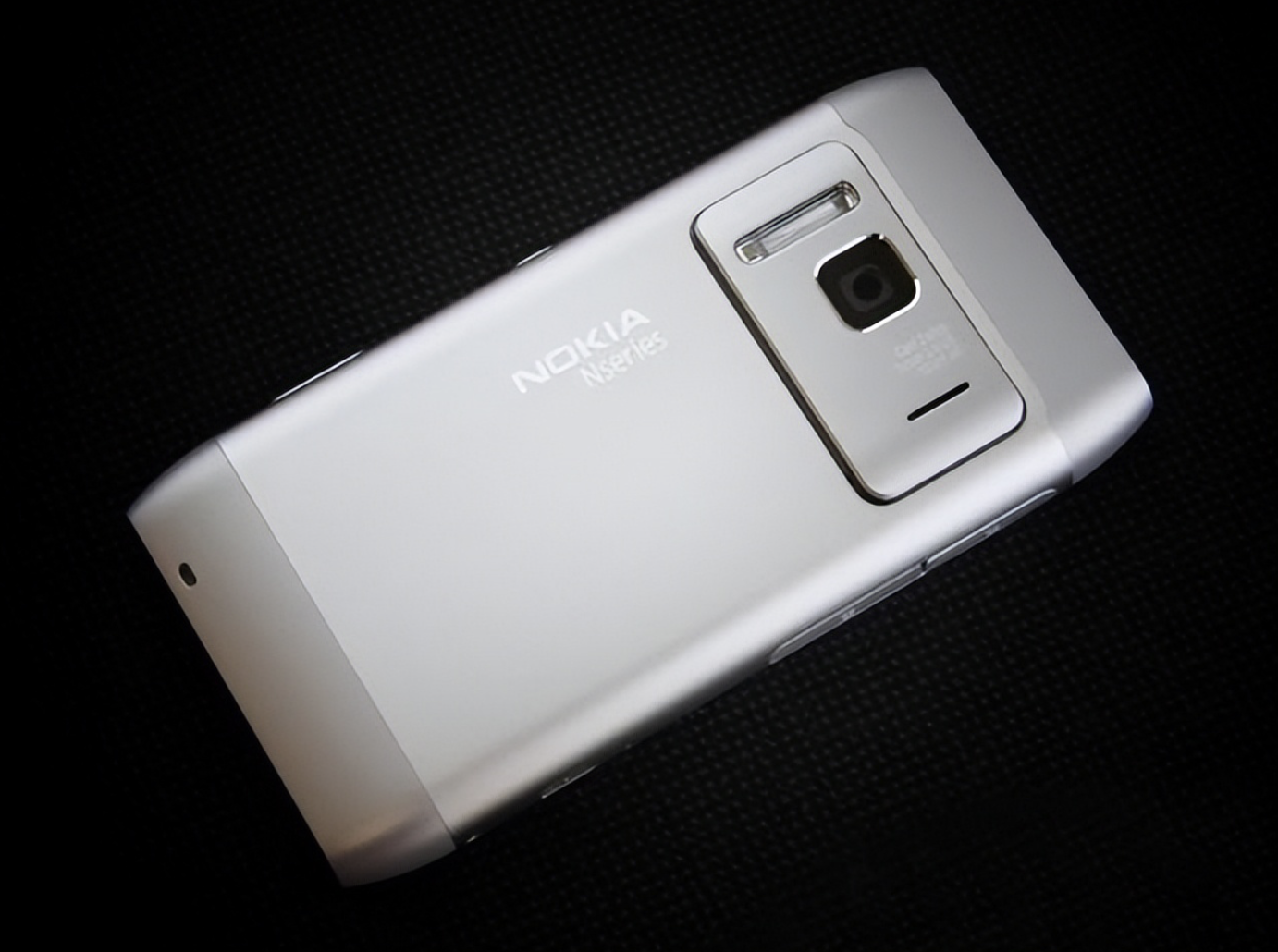 诺基亚n8:我也没想到2023年还能火!被小仙女们誉为"ccd平替"