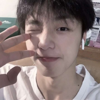 男生头像|吸引女孩子有魅力的男生头像 深沉且帅气的男生头像大全