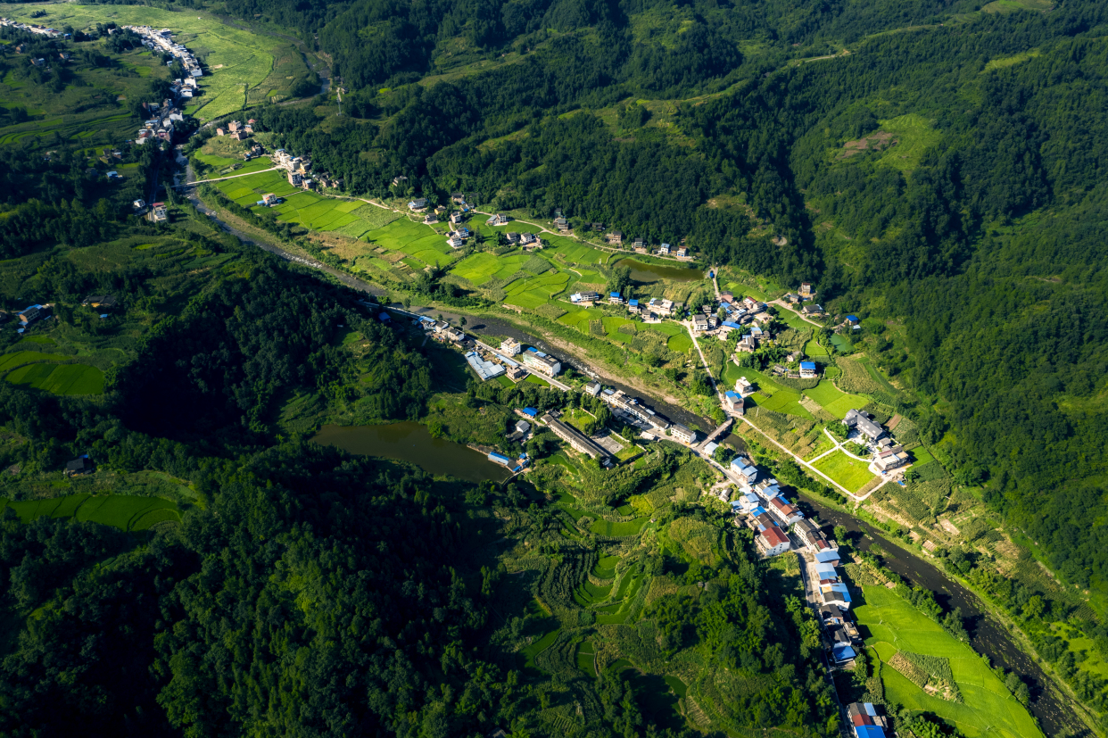 归园田居:创客们的乡愁来源和灵感中心 四川省宣汉县白马镇,是一座