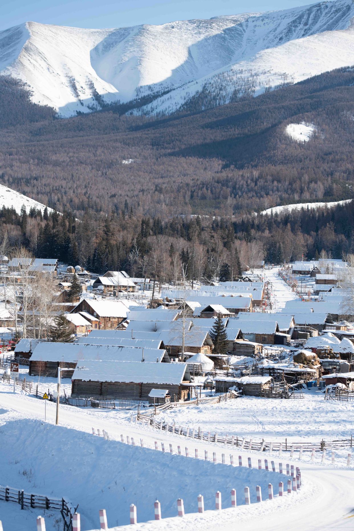这里被誉为我国最美八个小镇之一,冬季风景像是童话,收藏以后去