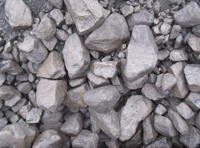 波西亚锡矿石图片