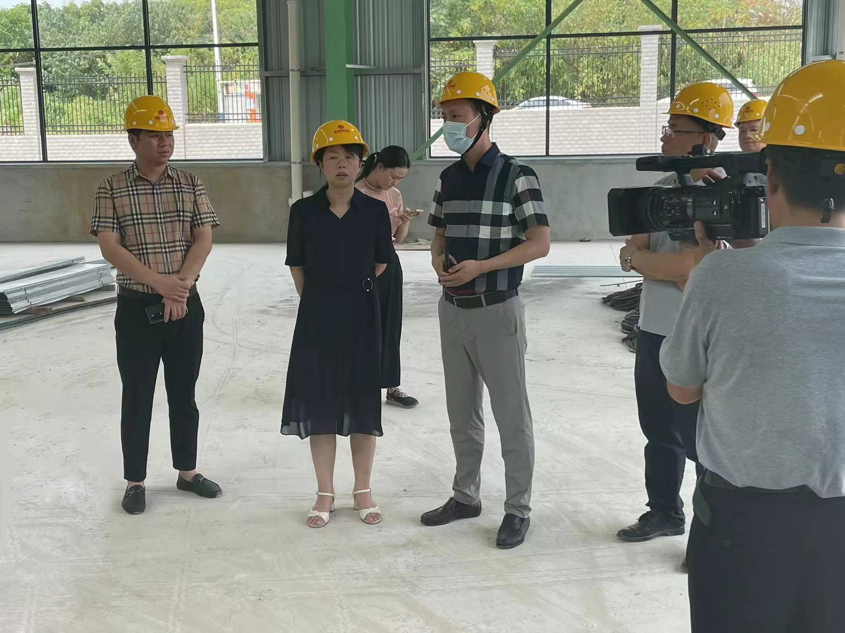 新洲区委常委陈晓红一行领导莅临湖北鸿洲璟铭智能制造产业基地