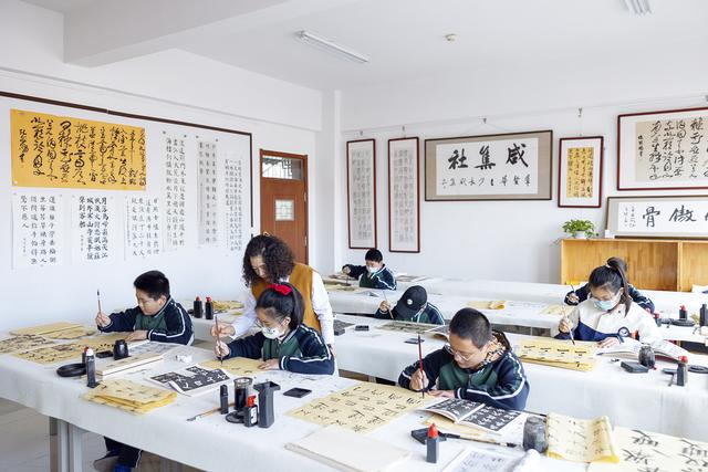 非遗项目实践基地!烟台高新区实验中学打造全环境育人新样板