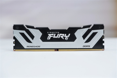 锐龙7 9800X3D网游、酷睿Ultra 9 285K对比：Intel搭配顶级8400MHz内存依然差距巨大