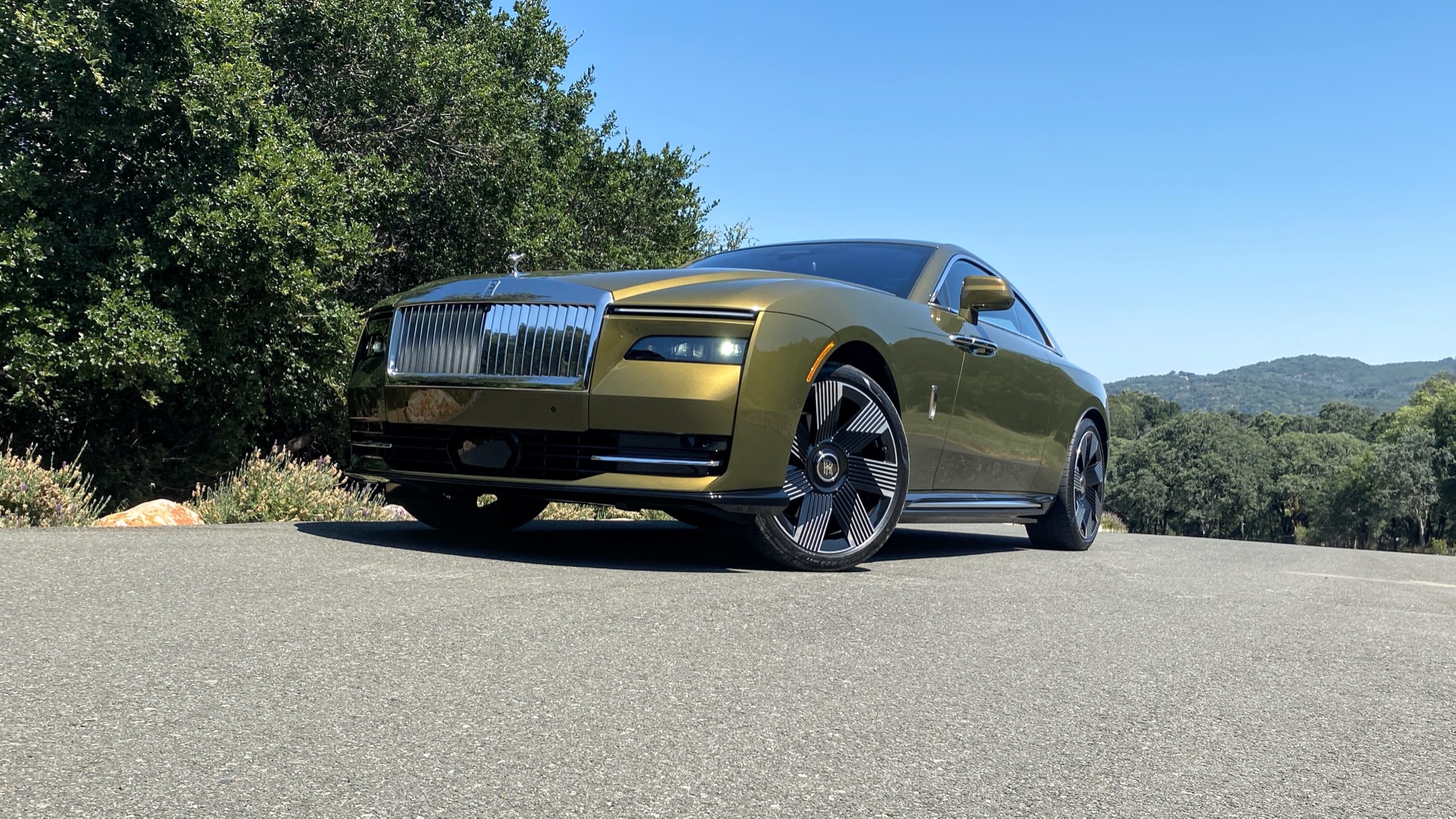 2024款劳斯莱斯spectre ev,和主流电车不一样的体验