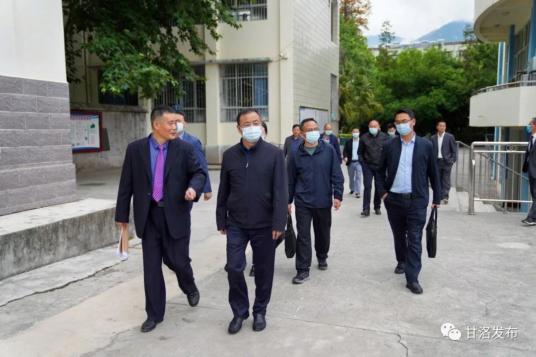 县委书记刘建波到甘洛中学调研教育发展工作