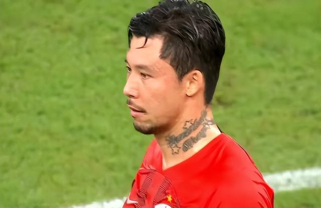 在外丢脸?日球迷批评张琳芃:长发与纹身,实在太恐怖