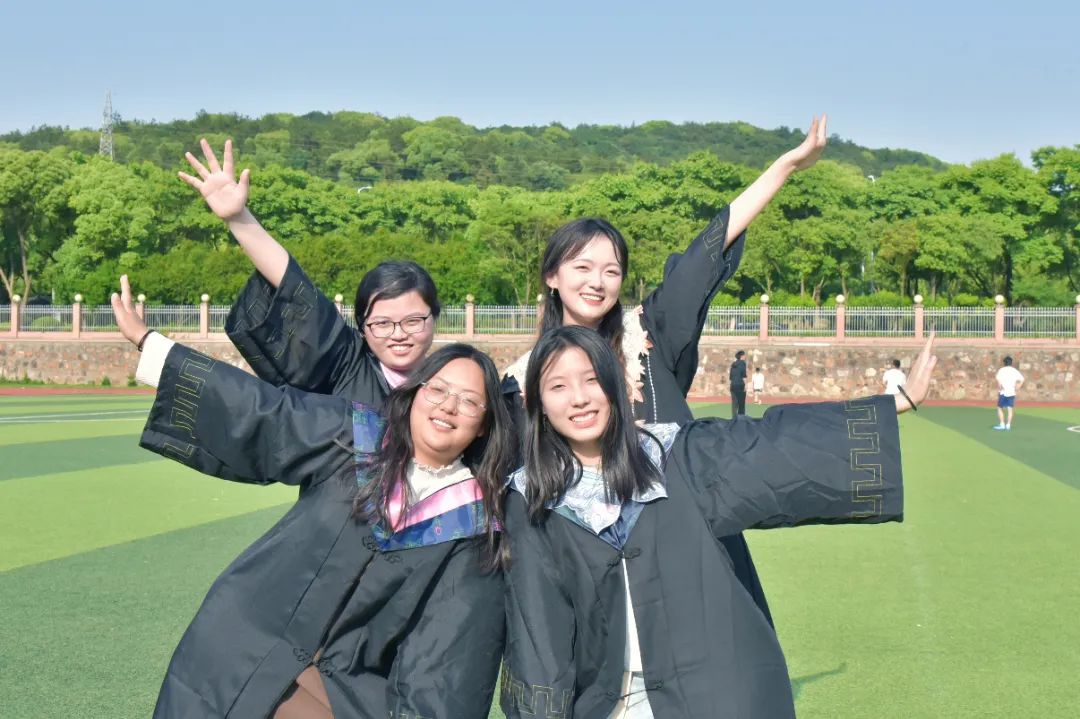 再见母校,以此纪念我们的青春