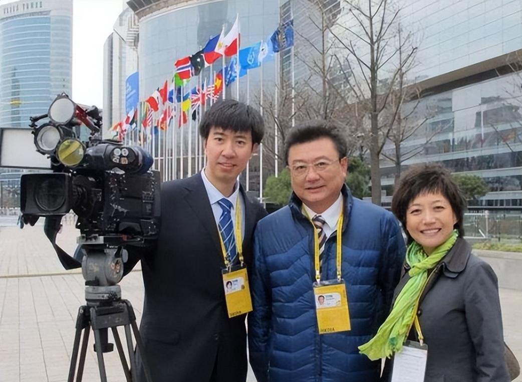 央视主持人贺红梅:如今55岁婚姻仍是个谜,连续4年拿到荣誉