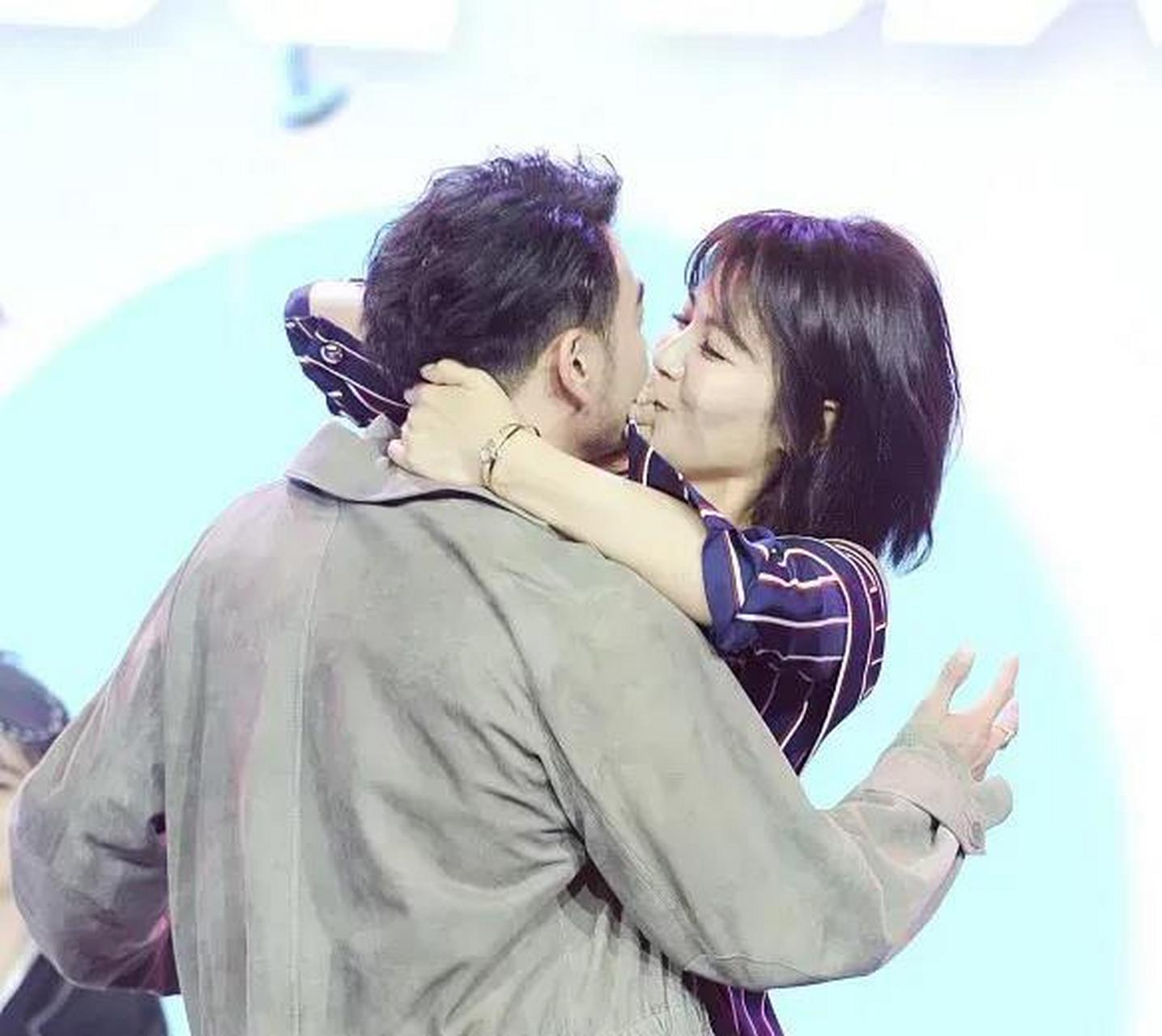 刘涛和杨烁这俩人指定有事,看看他俩在一起的眼神和亲昵动作,和什么纯