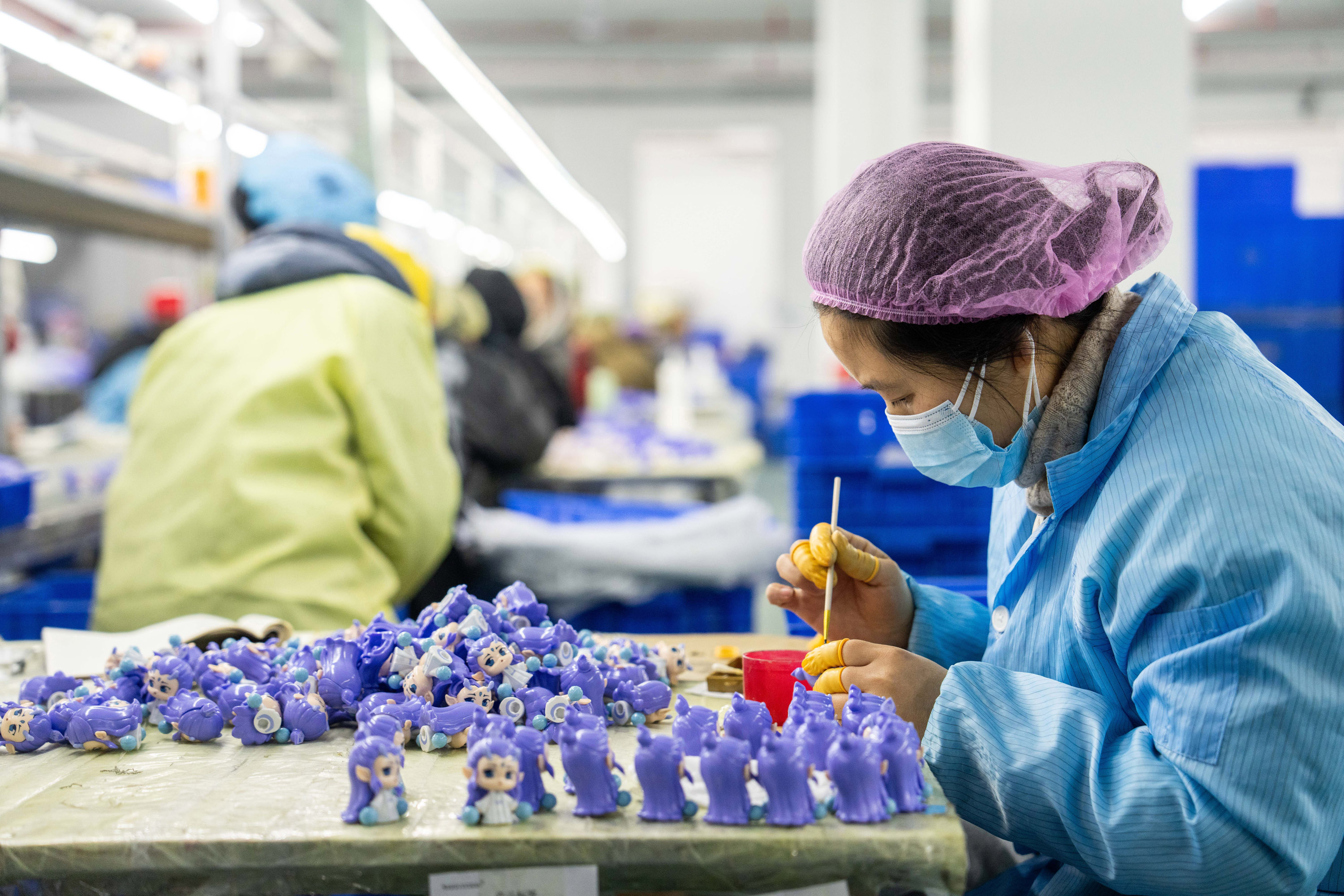 《哪吒2》大爆,玩具厂商赶制"吒儿"闹市场