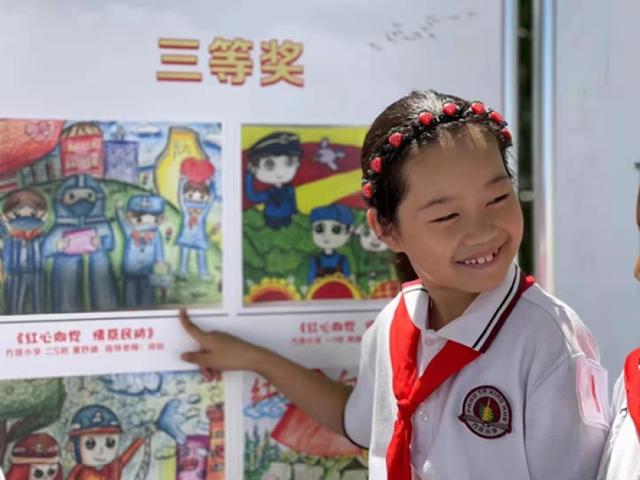 画一个"停车库",得了特等奖!方塔小学今天这个展览,围了一圈学生