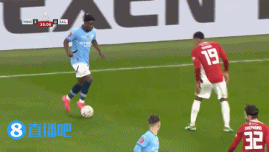 足总杯第3轮比赛回顾_曼城8-0大胜索尔福德城_足总杯-麦卡蒂帽子戏法格拉利什破门 曼城8-0胜