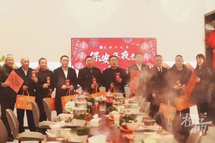 杭州知名校长老邱今年要退休了,他为什么坚持20年自掏腰包跟学校保安