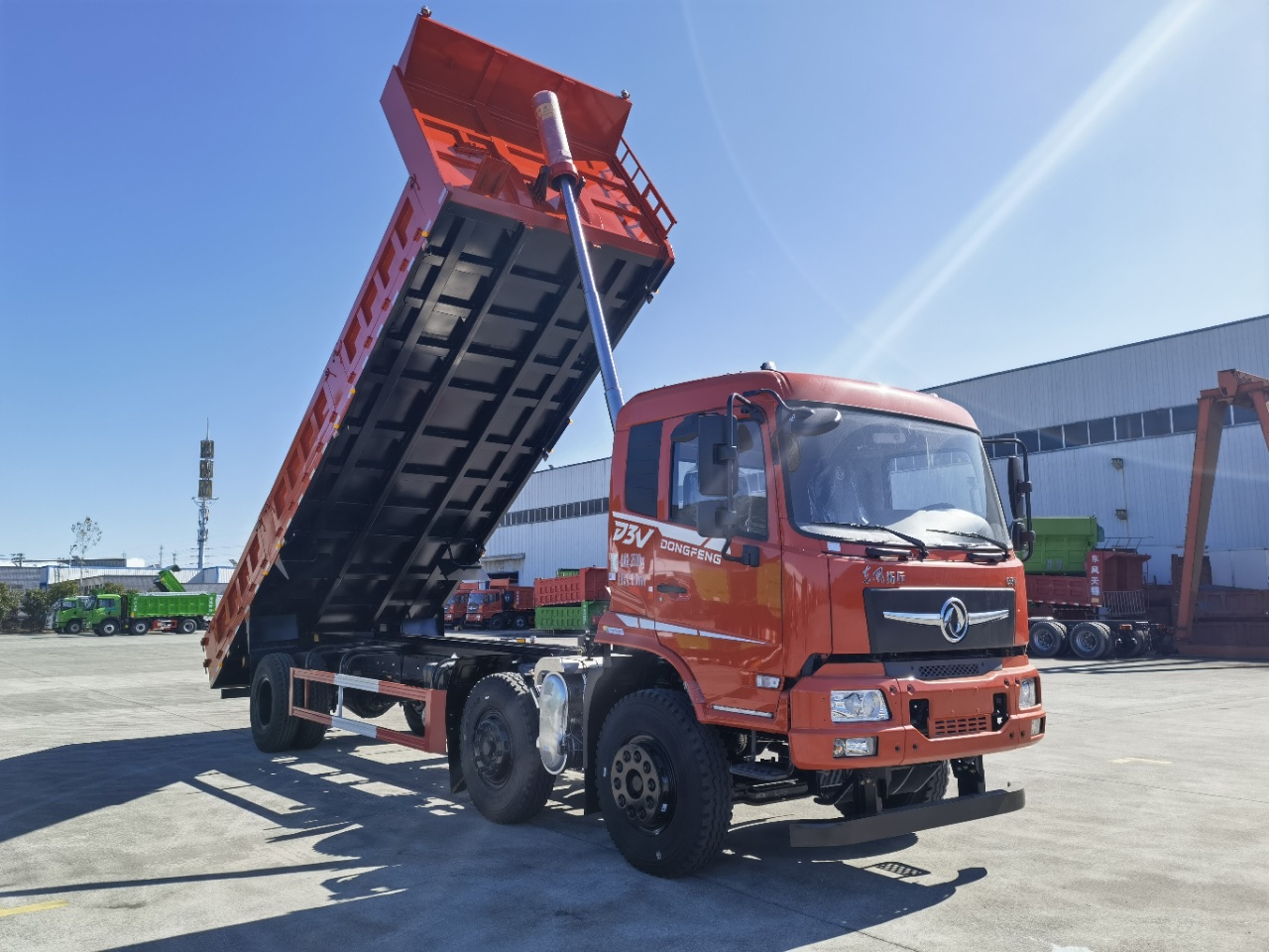 东风拓行前四后四平板自卸车