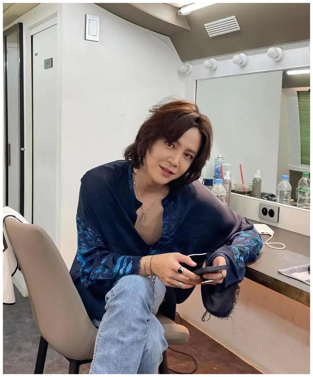 真没想到!35岁张根硕晒近照,总算摆脱发福大叔标签