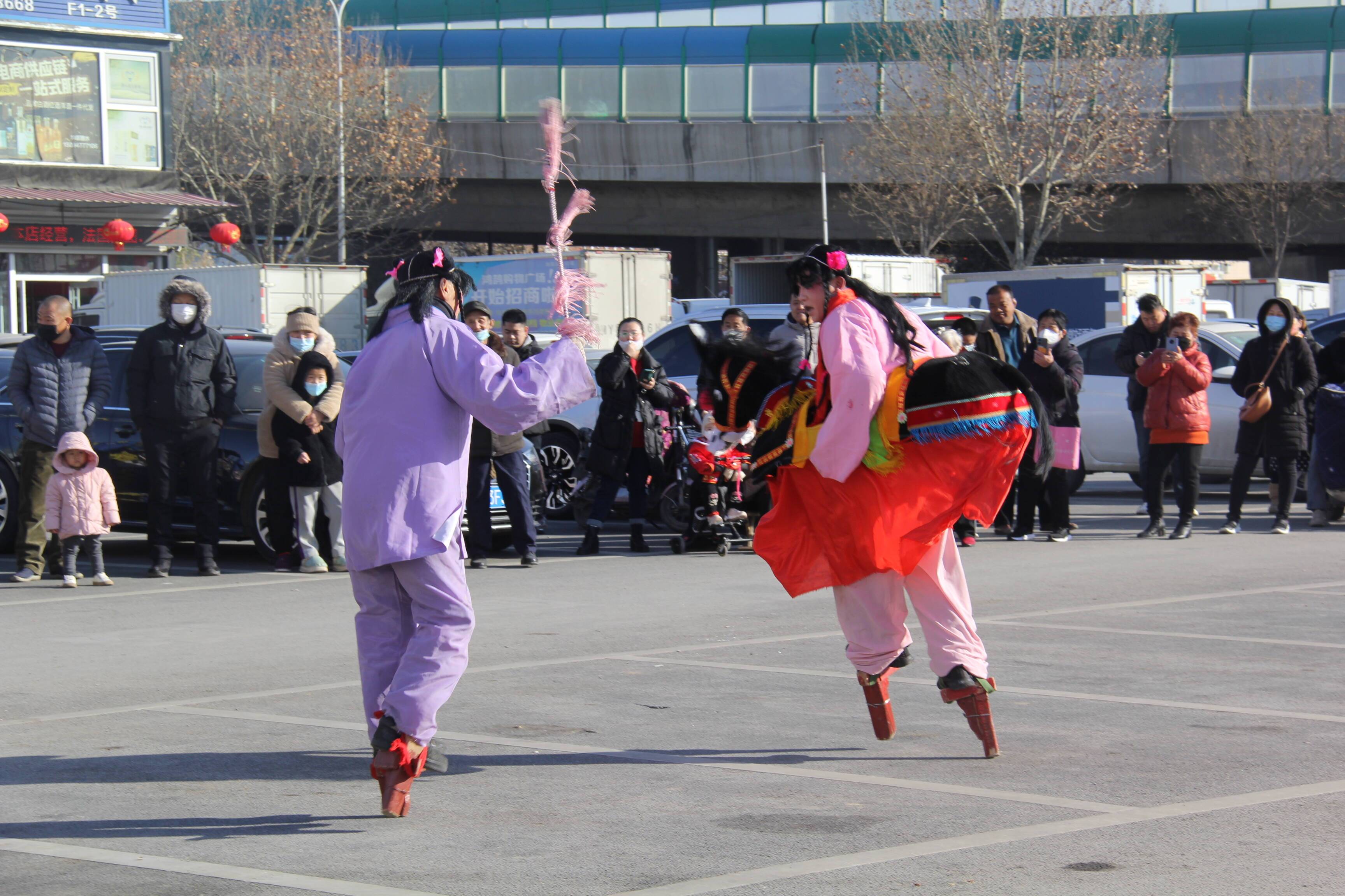 槐荫区美里湖街道开展民俗表演活动