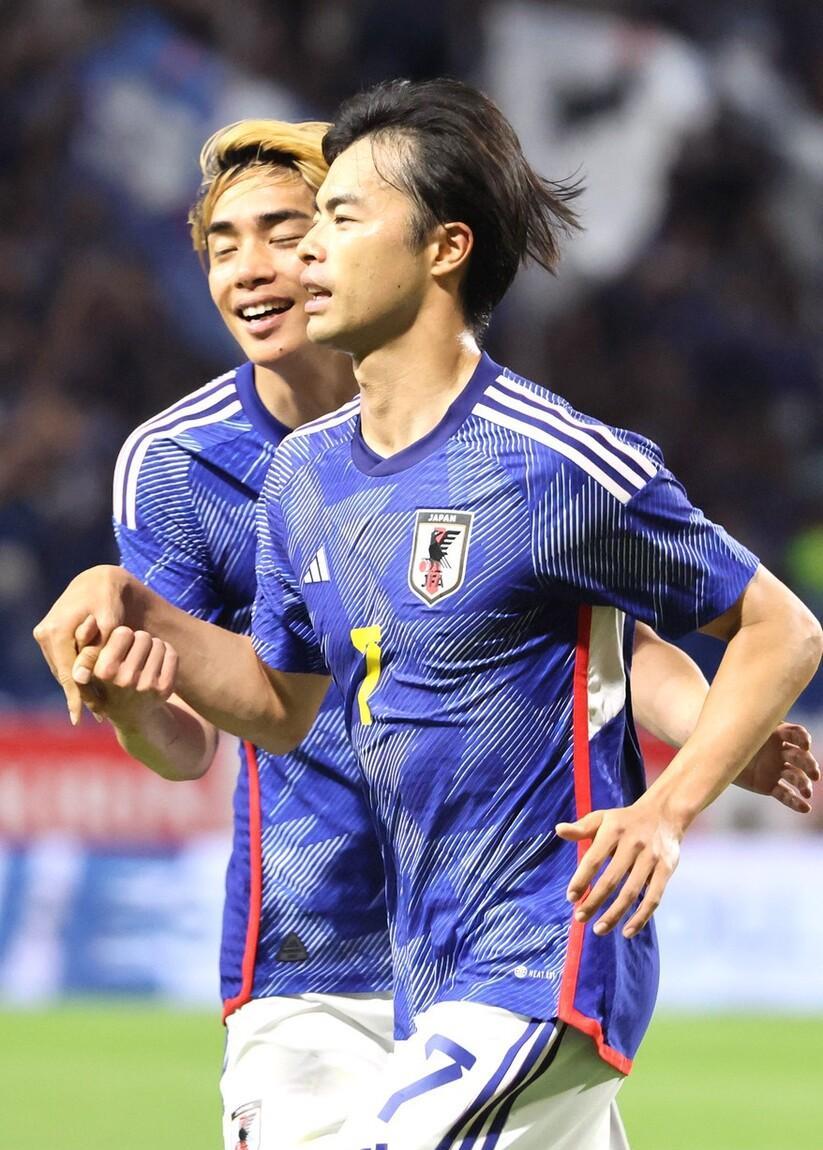 头号球星伤退!日本队世预赛名单大变动 球迷热泪盈眶