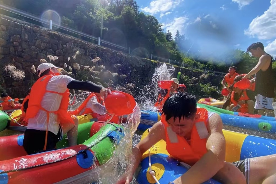 溪口岩头古村漂流游玩攻略