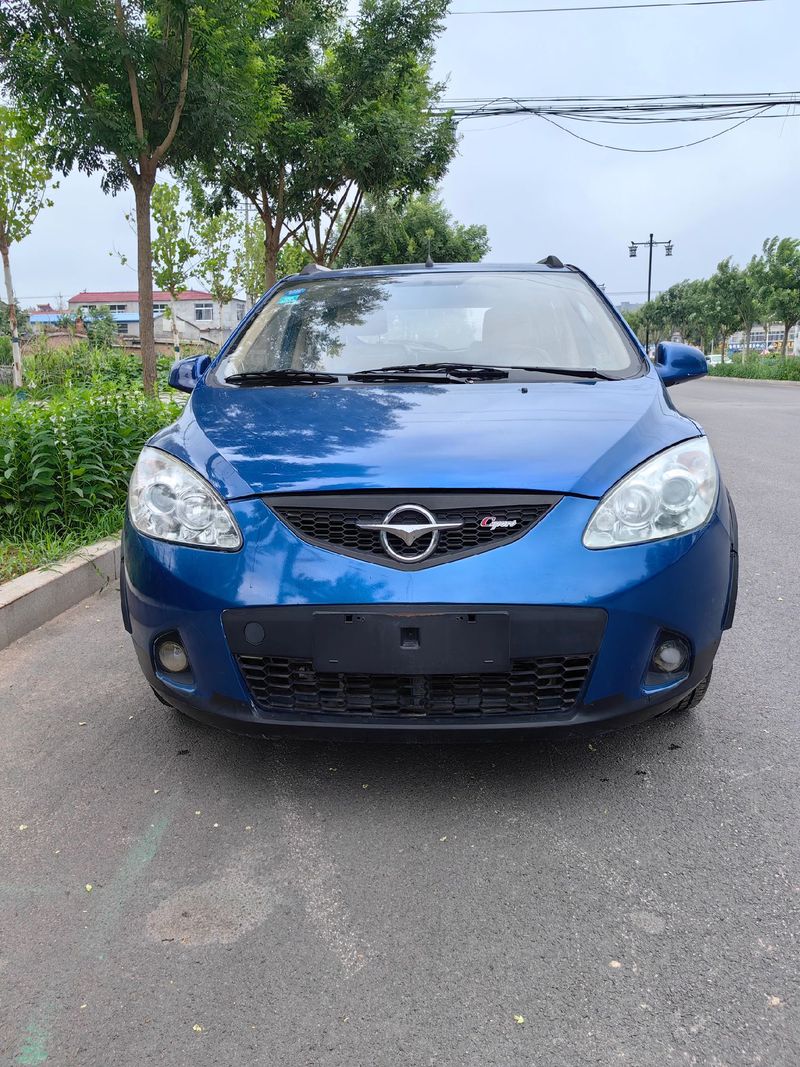 在汽车市场竞争日益激烈的背景下,各大品牌都在争夺市场份额,海马汽车