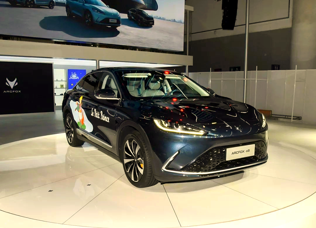 北汽蓝谷麦格纳召回部分极狐阿尔法t和阿尔法s纯电动汽车,制动液渗漏