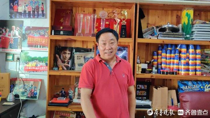 近距离"欺骗"你的眼睛,古彩戏法传承人张正方让传统魔术获新生