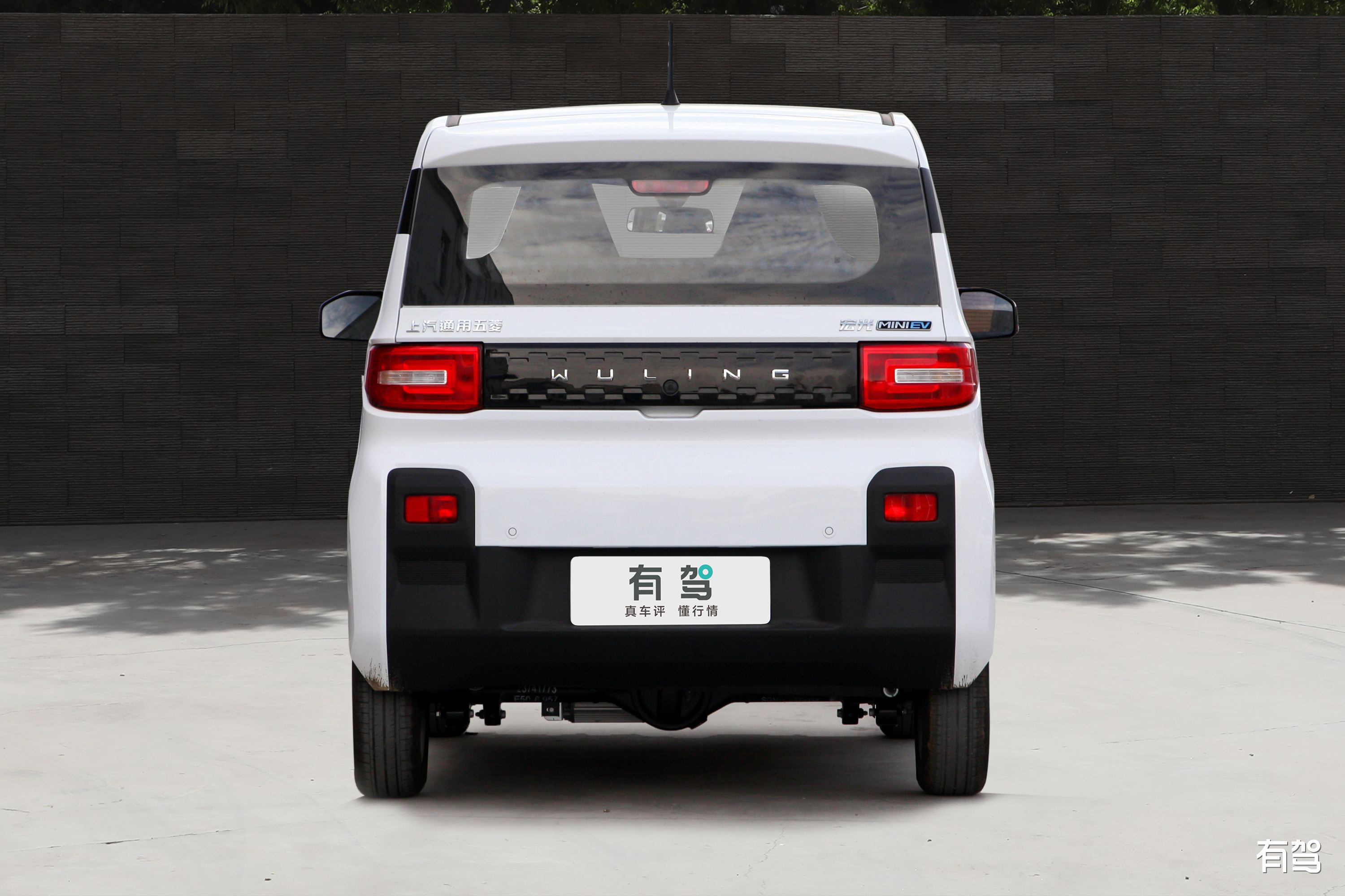 新车|2022款五菱宏光miniev价格调整,轻松款上市售3.28万元