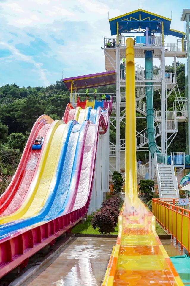 盈香水上乐园夜场开放,夏日玩水音乐趴爆燃开轰