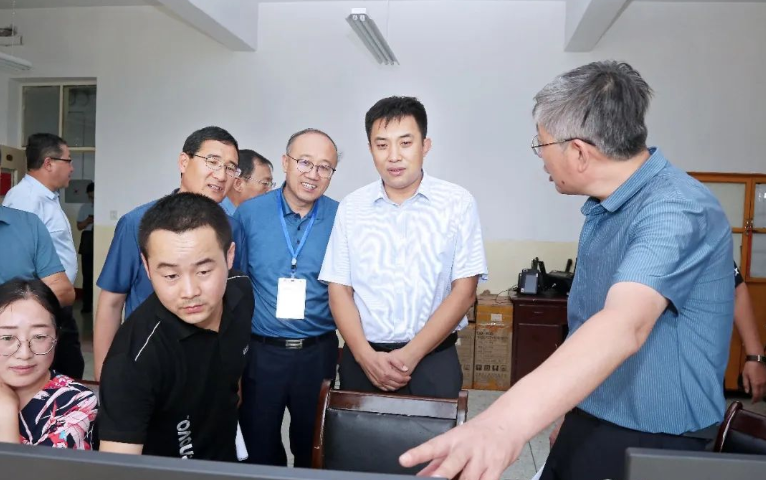 赵沂旸在中阳一中调研指导高考备考工作