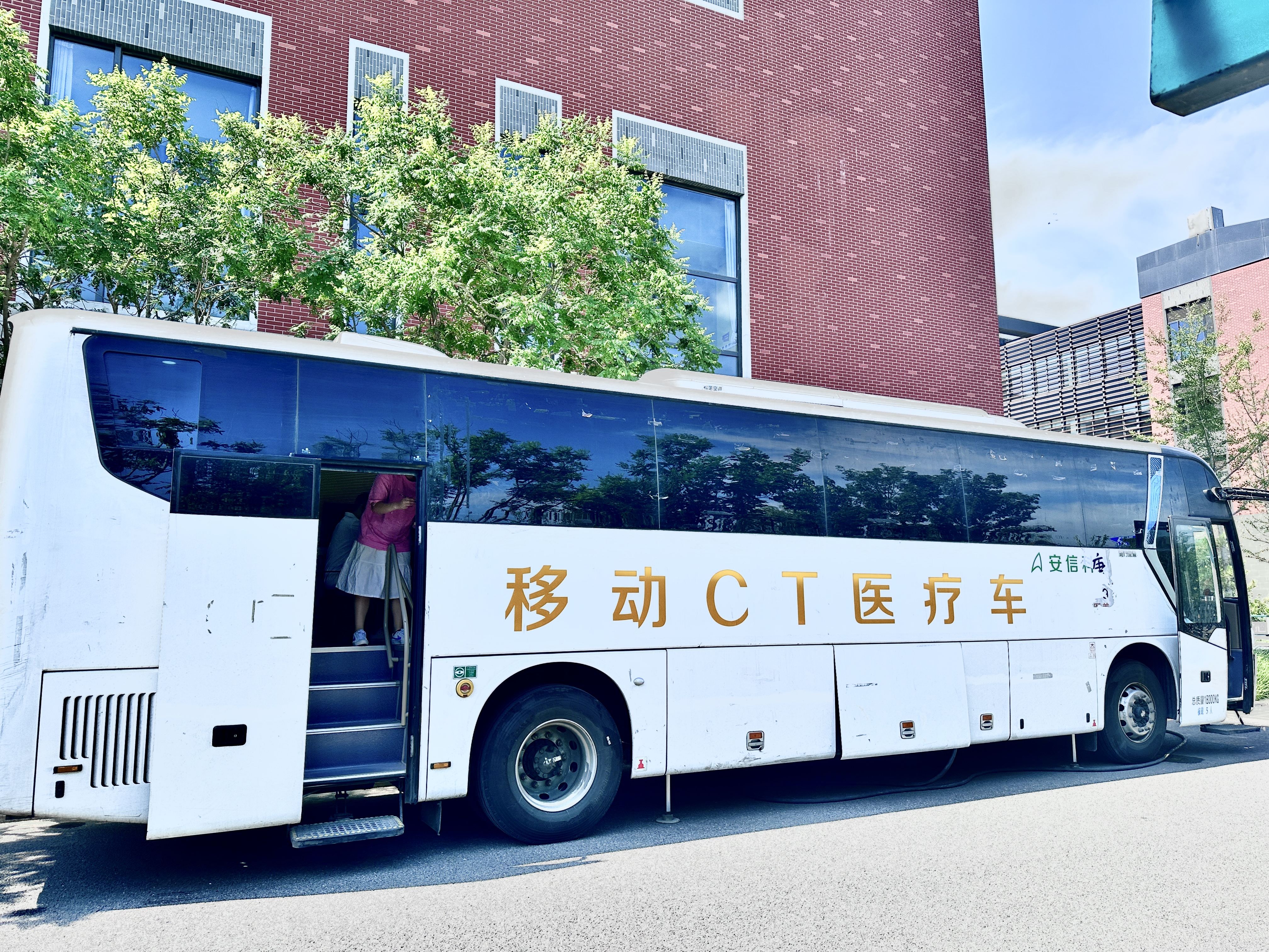 车载移动ct车租赁,有效缩短就医时间提升工作效率13523556321