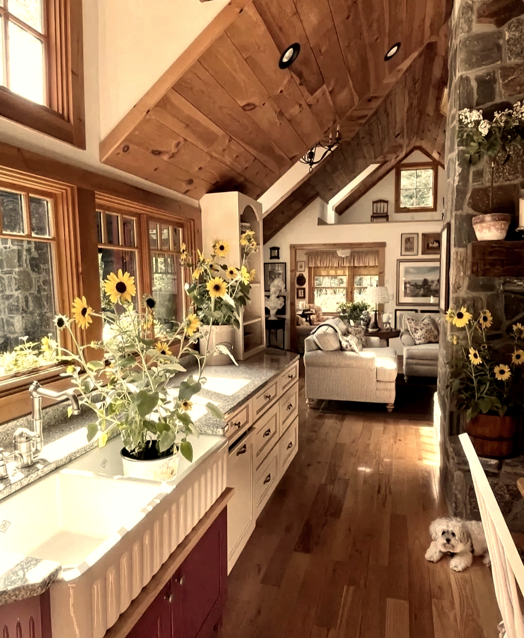 这些材质的独特纹理,为美式田园风格增添了自然,简约而高雅的气息