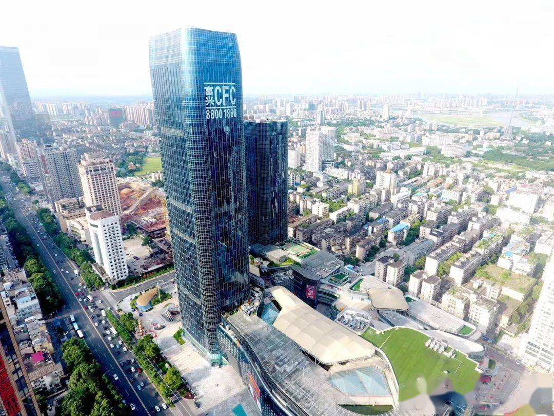 岳阳首富易大盛创业史:斥资180亿打造长沙地标富兴世界金融中心