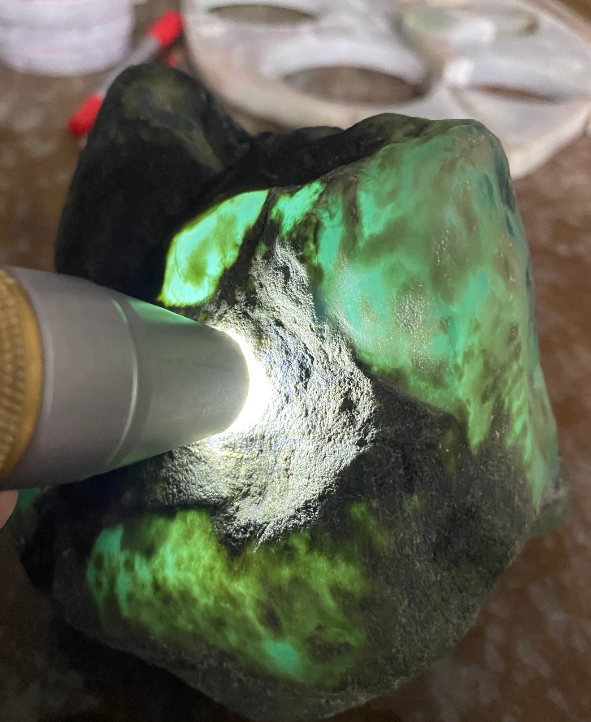 南齐戒面料翡翠原石