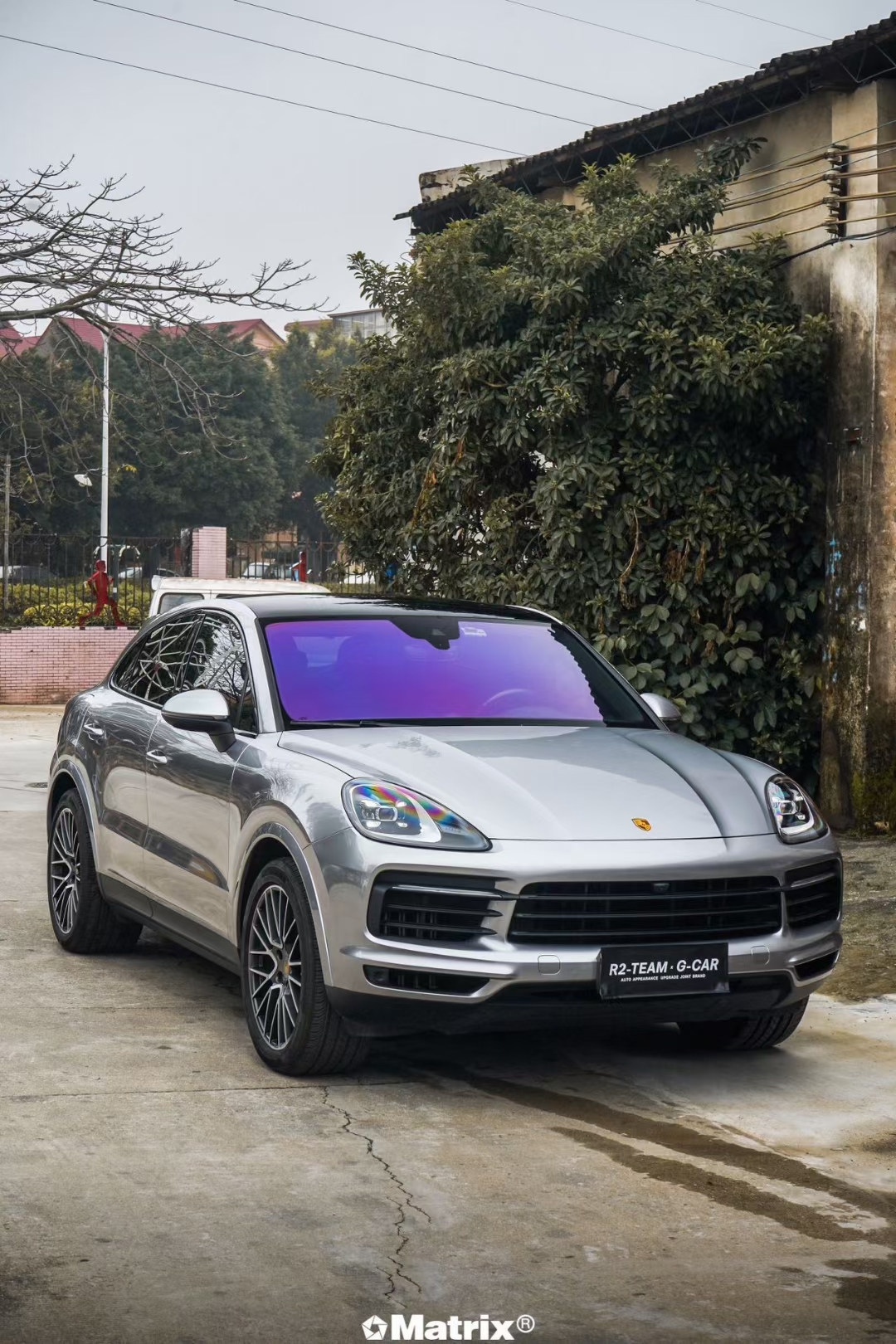 保时捷cayenne矩阵改色膜gt银,尽显高冷而不失风范