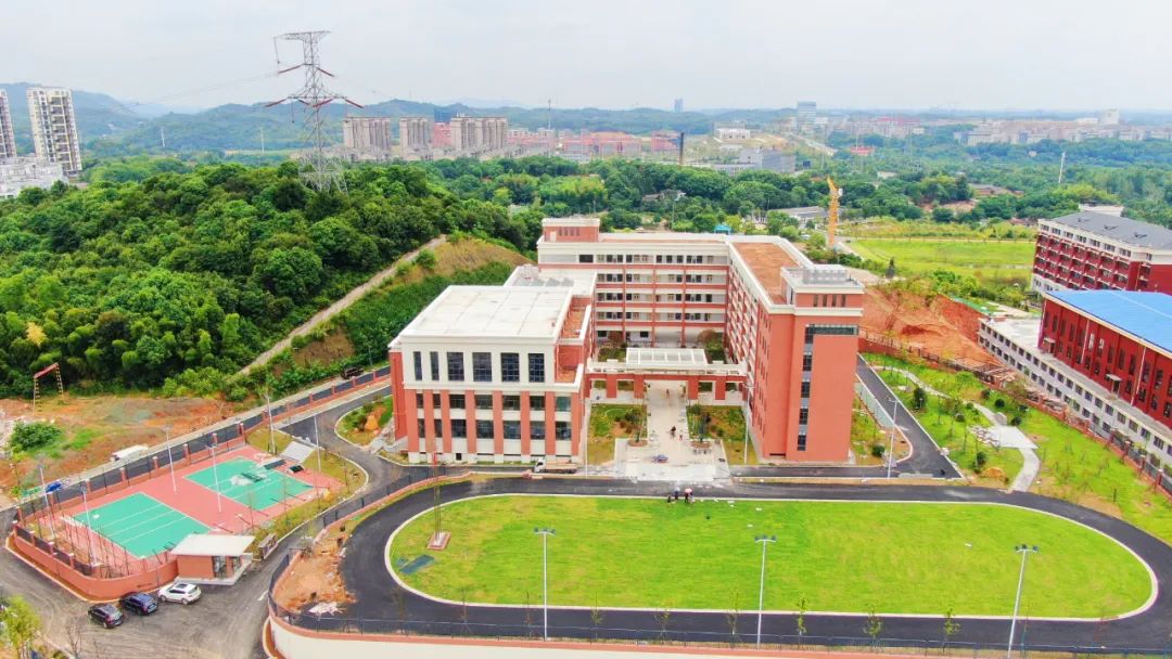 青竹湖实验学校图片