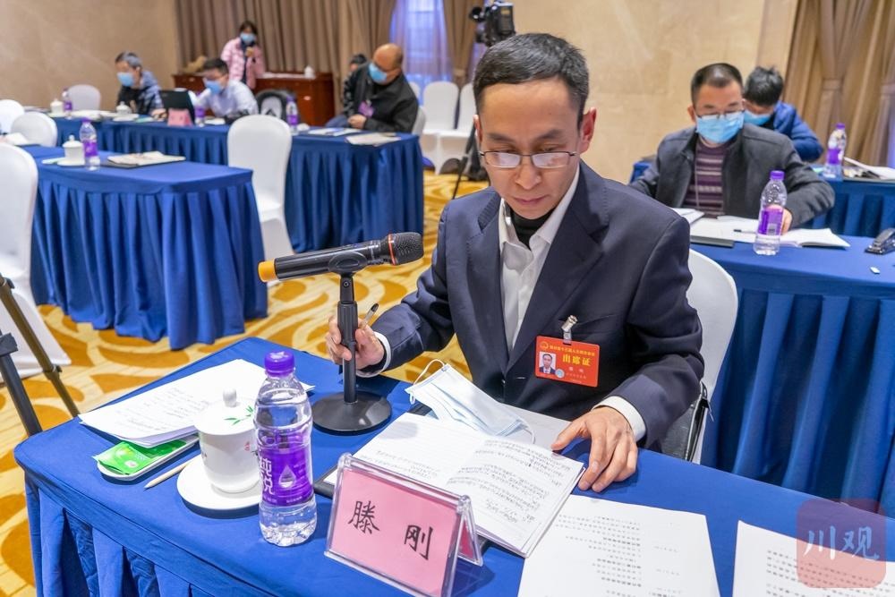 观点汇|省人大代表滕刚:法院审查涉及民营企业案件时,应提供更多更全