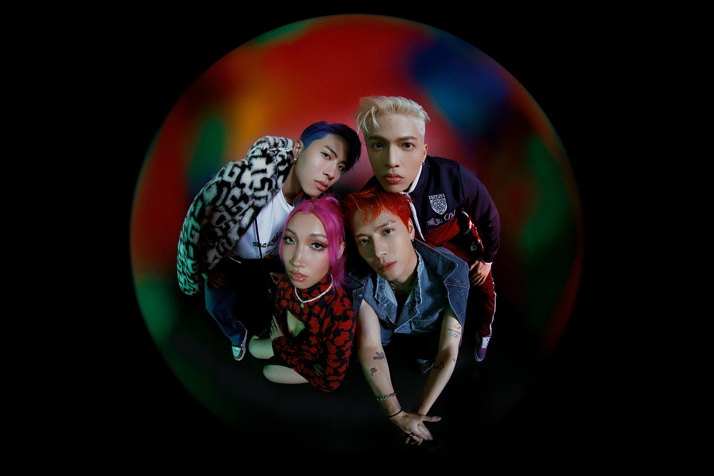 王嘉尔新挑战开启 panthepack成员正式亮相